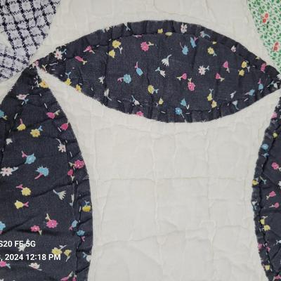 Modern Flowering Snowball Quilt