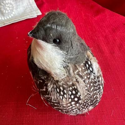 Variety of decorative birds, small painted handcuff birds Along with three larger birds with feathers and one owl, figuring that is really