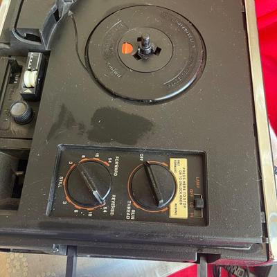Kodak projector with slide holder movie Dick for 75