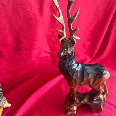 Hand carved buck and mountain goat horns and buck removable mountain goat has one missing tip very unique