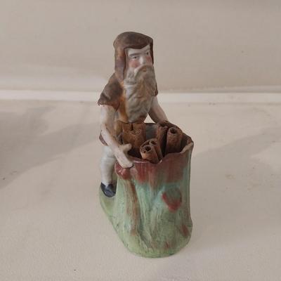 COLLECTABLE FIGURINES