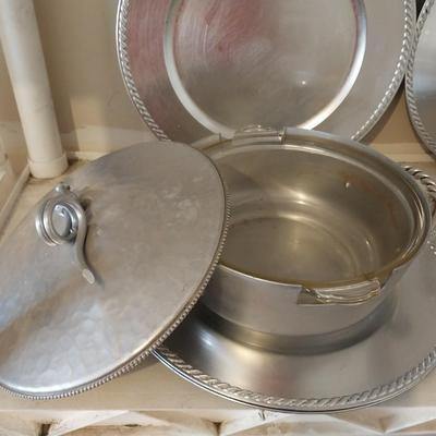 VINTYAGE SERVING AND PLATTERS