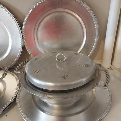 VINTYAGE SERVING AND PLATTERS