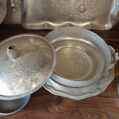 VINTAGE SERVING PIECES