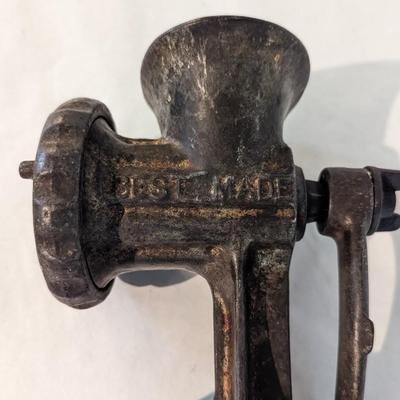 Vintage No. 2 Food Meat Grinder With Wooden Hand Crank, Table Mount Made In USA