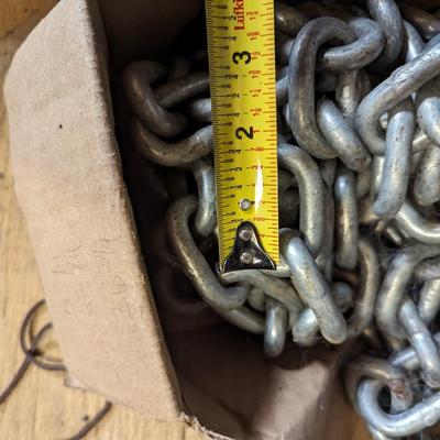 Box Of Chain 1 3/4" Link (B)