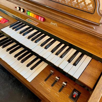 Kimball organ