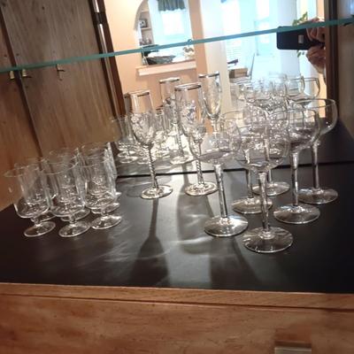 STEMMED BARWARE