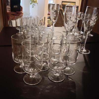STEMMED BARWARE