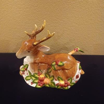 UNIQUE NORITAKE REINDEER SOUP TUREEN WITH LADLE, HOLIDAY CANDLE & MULLING SPICE BALL