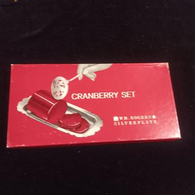 SILVER PLATED CARVING PLATTER AND SERVING TRAY