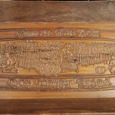 LOUIS MULCAHY SHAKERS HANDMADE IN IRELAND, CARVED WOODEN BREAD TRAY AND LARGE SERVING TRAY