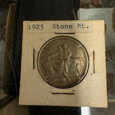 1925 STONE MOUNTAIN .50c U S coin silver