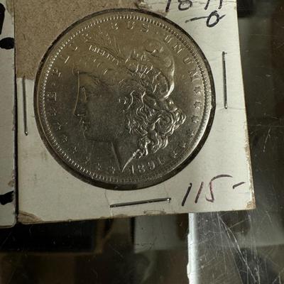 1890 O MORGAN SILVER XVF