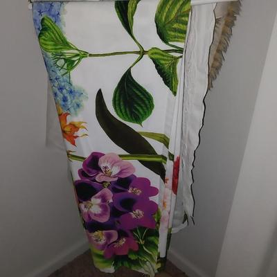 RUNNERS AND TABLECLOTHES