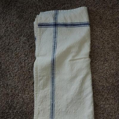 VARIETY OF TABLECLOTHES