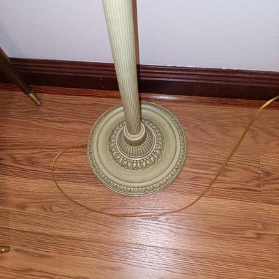 Floor lamp