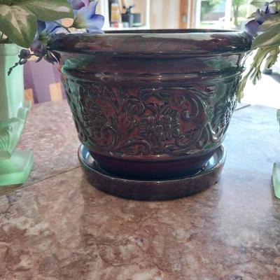 NEW PLANTING POT AND TWO VASES WITH FAUX FLOWERS