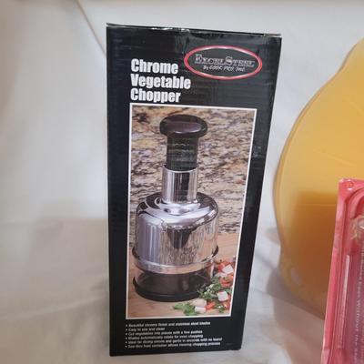Vegetable Choppers, Graters, and More Kitchen Gadgets (K-CE)