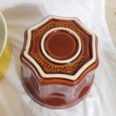 Pampered Chef Bowls, Serving Tower & More Baking Accessories (K-CE)