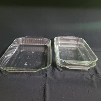 Large Assortment of Pyrex and Fire King Bakeware and More (K-CE)