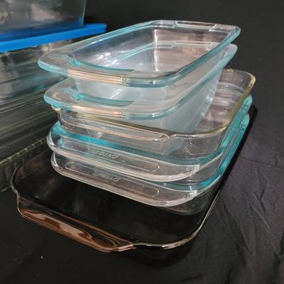 Large Assortment of Pyrex and Fire King Bakeware and More (K-CE)