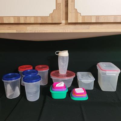 Large Assortment of Food Storage Containers (K-CE)