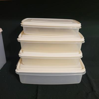 Large Assortment of Food Storage Containers (K-CE)
