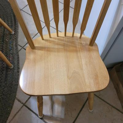 Wooden Kitchen Table with Leaf and Four Chairs (K-CE)