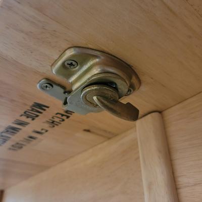 Wooden Kitchen Table with Leaf and Four Chairs (K-CE)