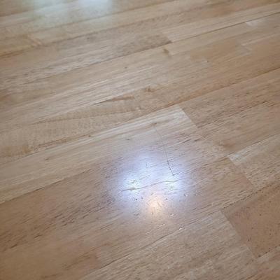 Wooden Kitchen Table with Leaf and Four Chairs (K-CE)