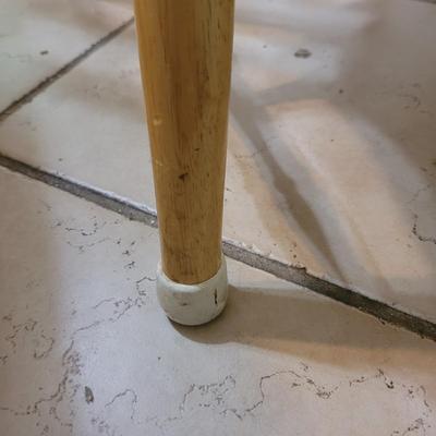 Wooden Kitchen Table with Leaf and Four Chairs (K-CE)