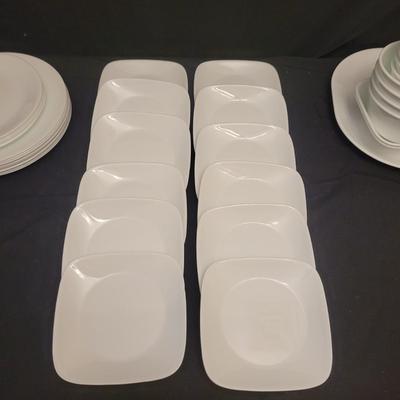 Corelle Dishware (L-CE)