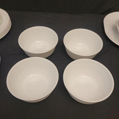 Corelle Dishware (L-CE)