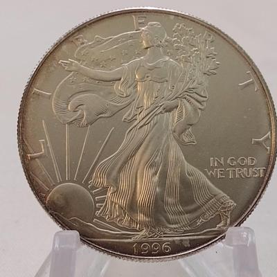 1996 U. S. Mint American Eagle Silver Dollar (#305)