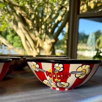 10 fun popcorn bowls