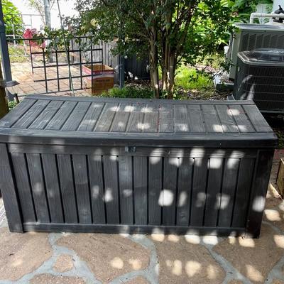 Keter 300 gallon storage container