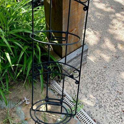 Outdoor pot holder