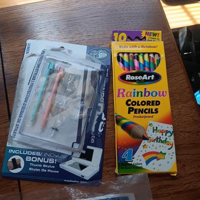 VINTAGE VIEW MASTER, ART SUPPLIES, CHICO'S CELL PHONE CHARGER KEYCHAIN AND MORE