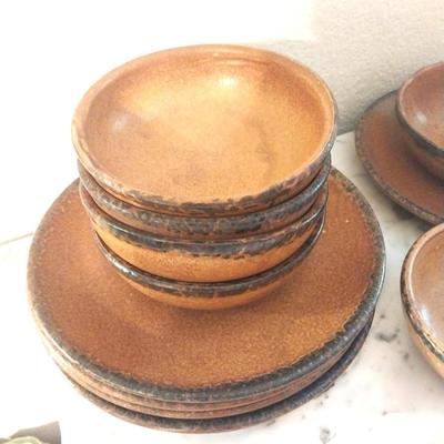 McCOY DINNER WARE