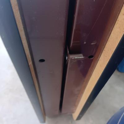 FOLDING 6 FOOT TABLE