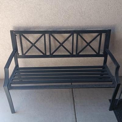 METAL BENCH WITH CUSHION AND FOLDING MESH TABLE