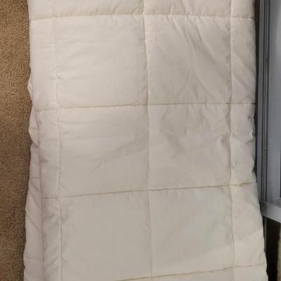 LL BEAN QUEEN SIZE IVORY COMFORTER