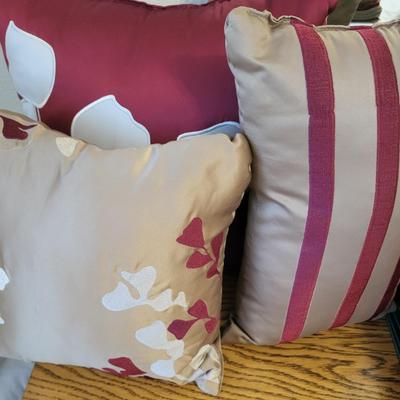 COMPLETE QUEEN SIZE BEDDING