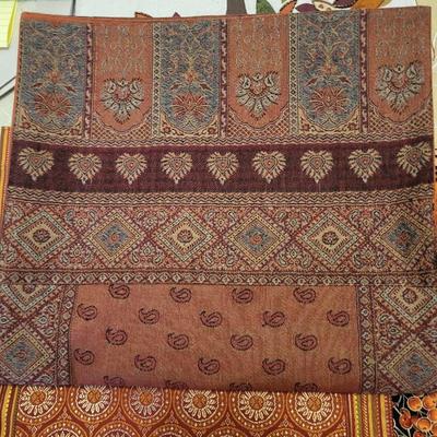 AUTUMN TABLECLOTHS, TABLE RUNNERS, NAPKINS, PLACEMATS & HANDMADE QUILT