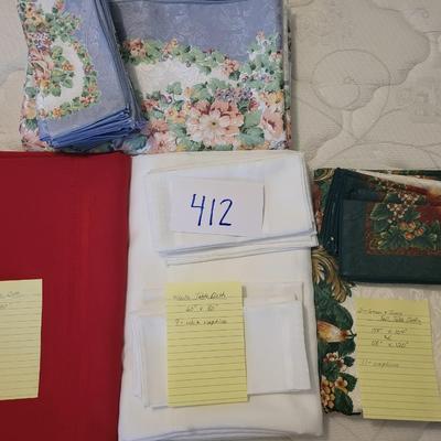 LINEN TABLECLOTHS AND NAPKINS