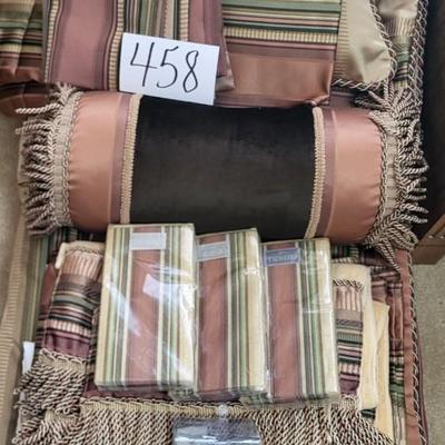 COMPLETE QUEEN SIZE BEDDING & CURTAINS