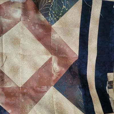 HANDMADE QUILT BLOCKS AND SEWING MATERIAL