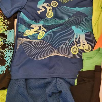 BOYS CLOTHES SIZE 6 - 7