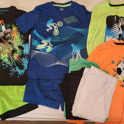 BOYS CLOTHES SIZE 6 - 7